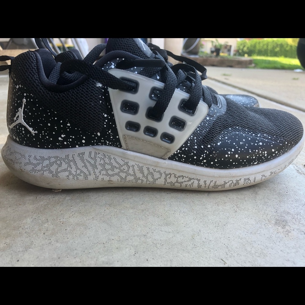 Men’s Jordan shoes size 8